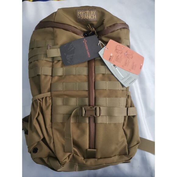 Pre-owned Mystery Ranch Outdoor Backpack for Hiking and Mountain Climbing - Picture 1 of 6